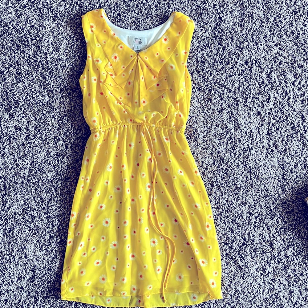 Yellow Daisy-print Sundress